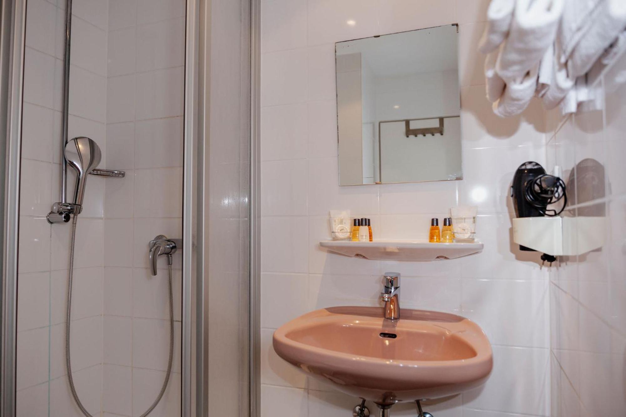 Hotel Lux Munich